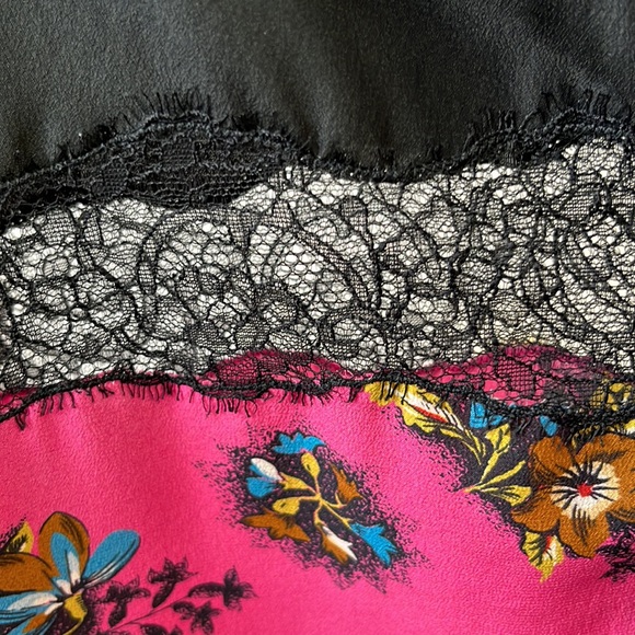 Red Valentino silk print lace trim blouse with back button worn once - Picture 7 of 8